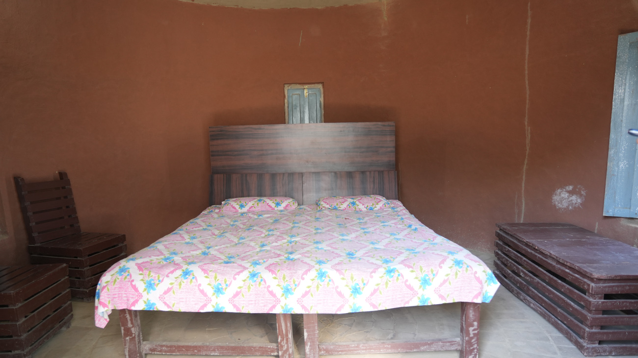 ਸਧਾਰਨ ਰਿਹਾਇਸ਼
(Basic Accommodation)