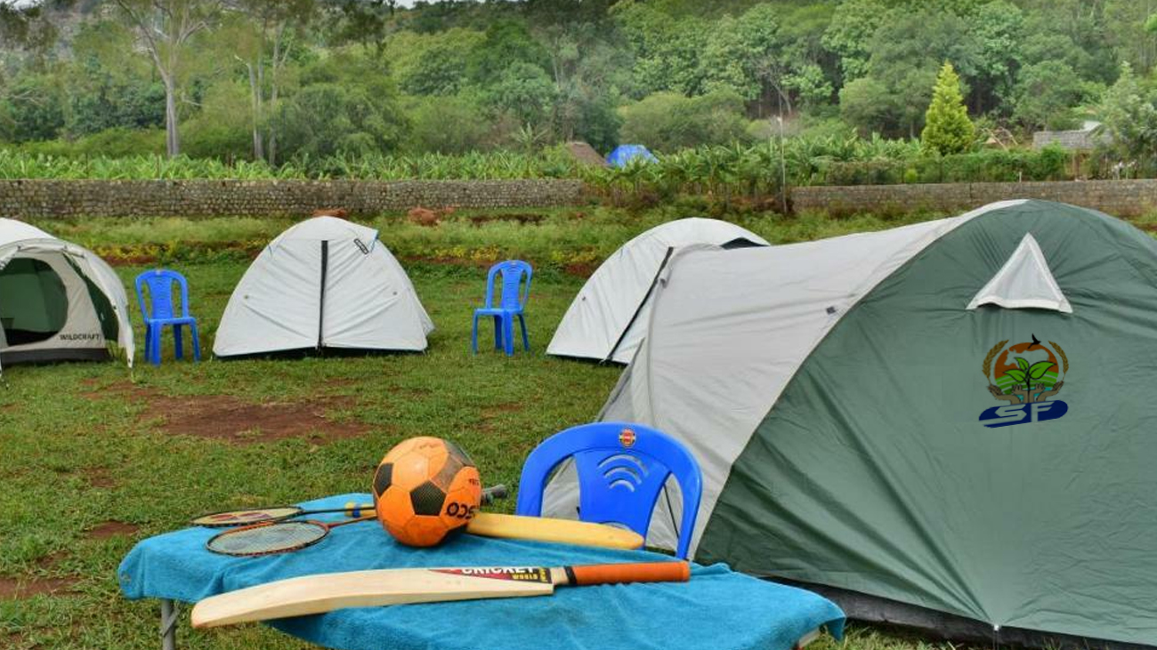 ਕੈਪਿੰਗ)
(Camping)